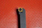 Soustružnický nožový držák BDD 6